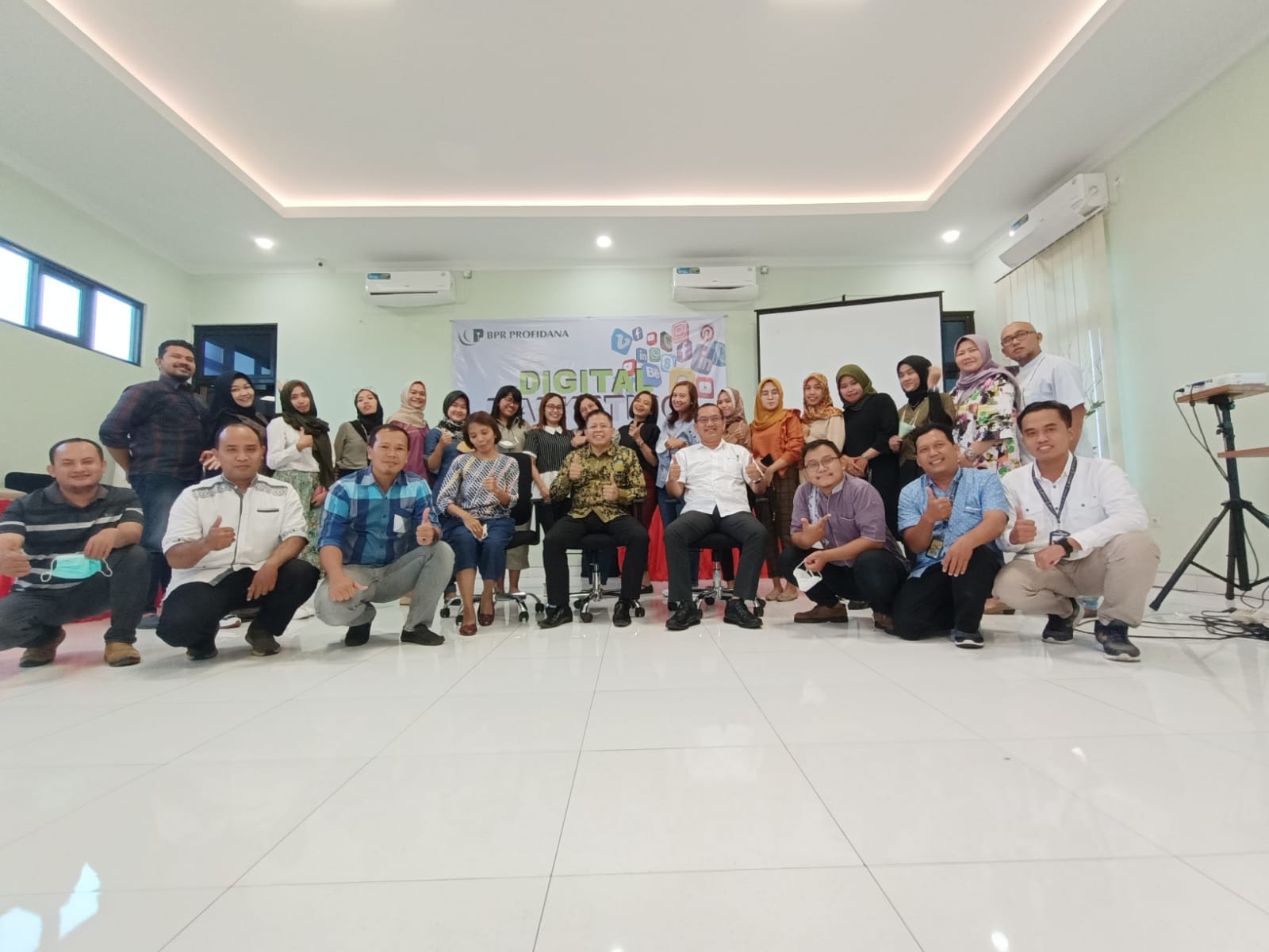 PELATIHAN DIGITAL MARKETING